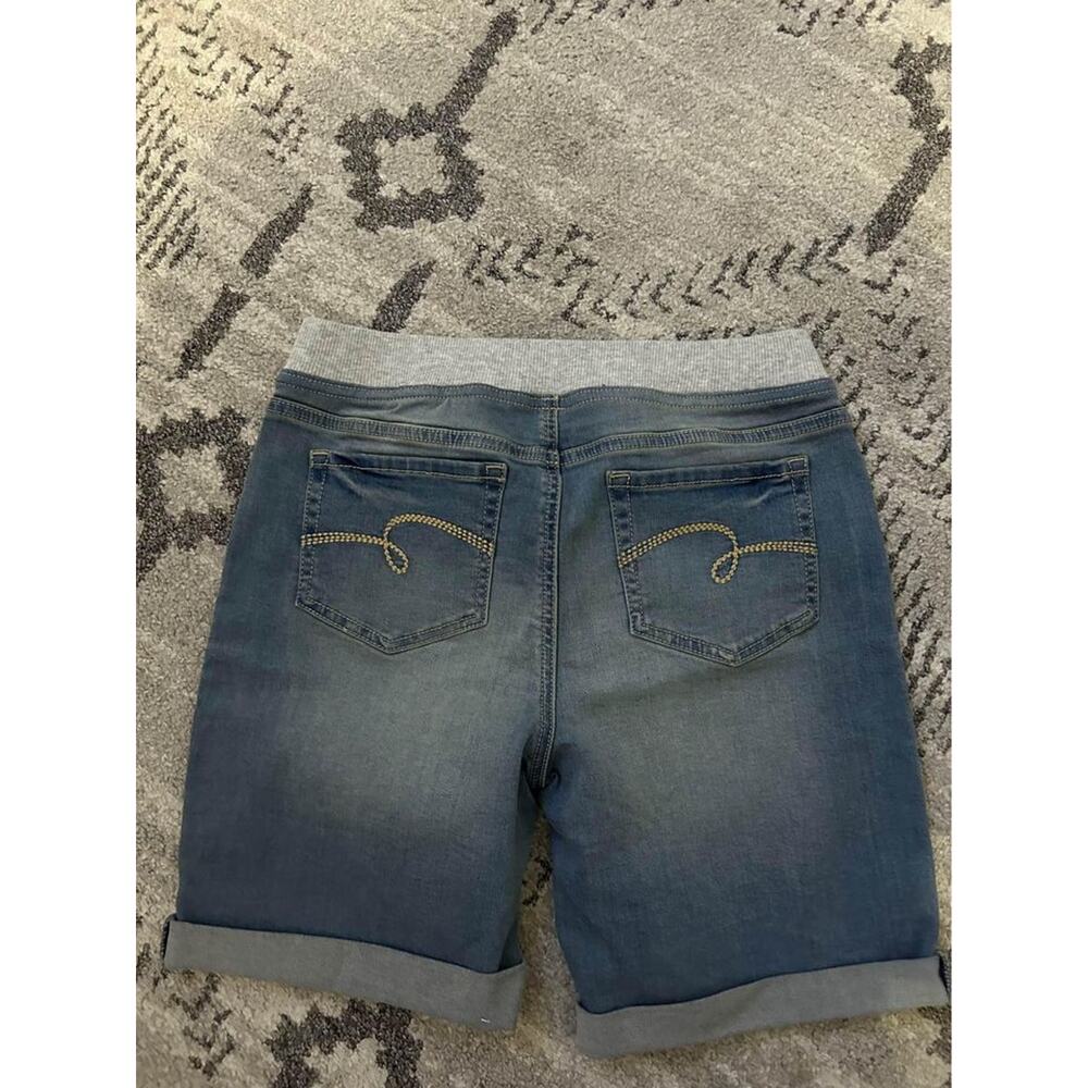 Girls NEW Justice Shorts(16) - Picture 2 of 4